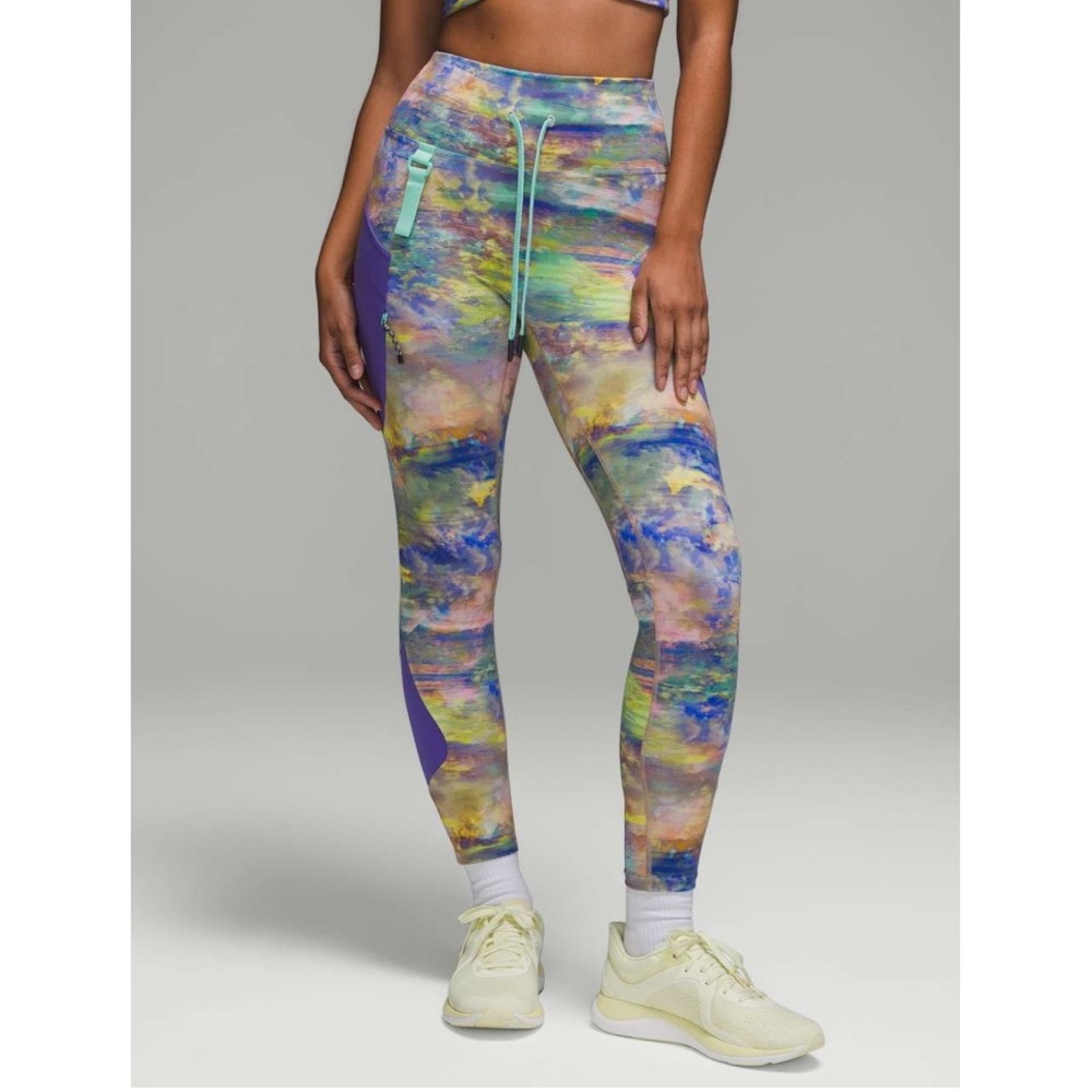 NWOT Lululemon SeaWheeze Base Pace High Rise Tight Reflective Purple Size 0